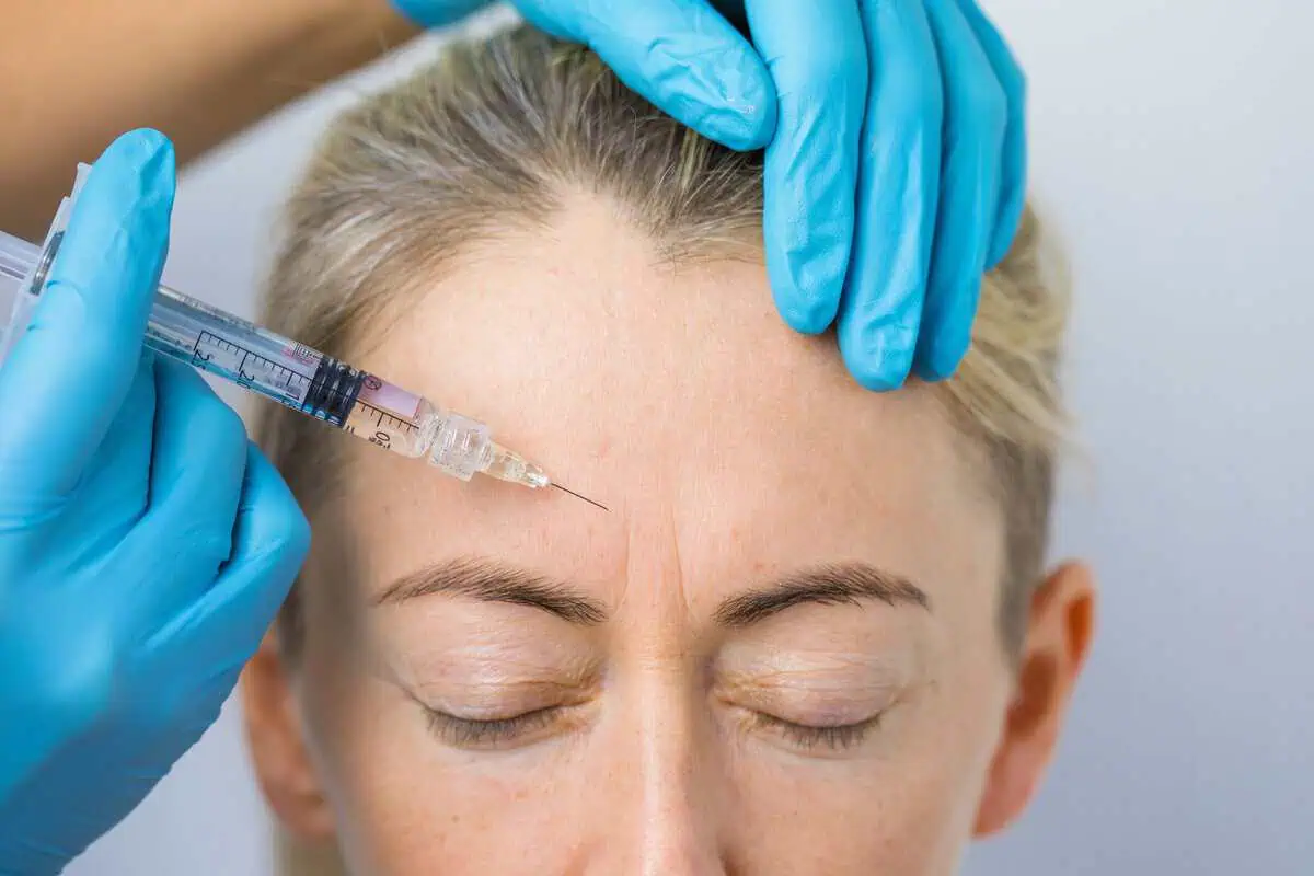 Wrinkle relaxer treatment being performed to reduce forehead lines at Walnut Creek Aesthetics in Walnut Creek, CA